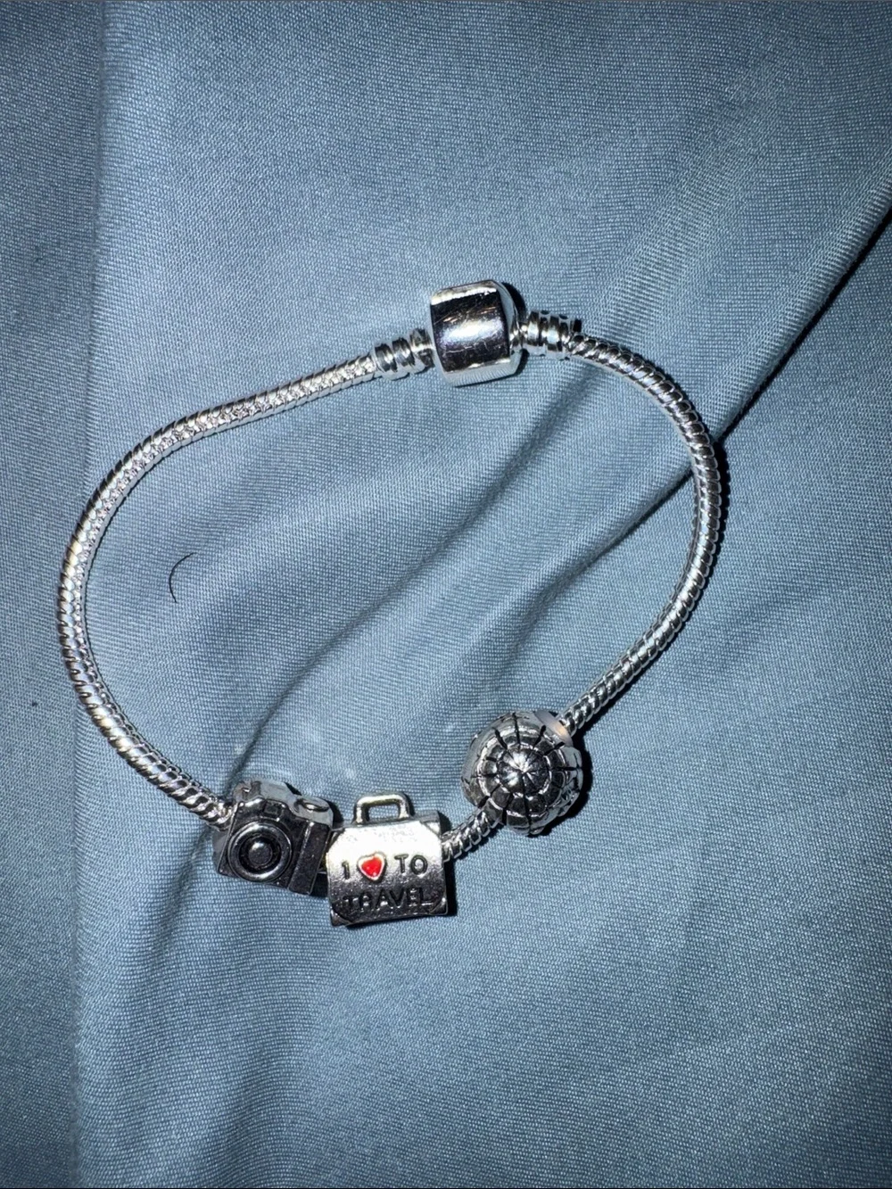 Grey gray Charm Bracelet I Love To Travel' Luggage & Camera globe world Charms